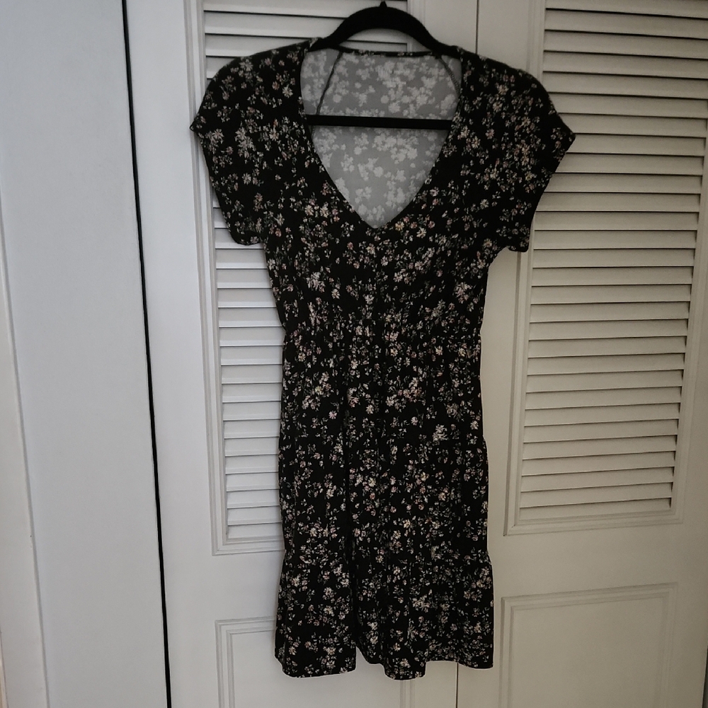 Black and White Ruffled Mini Sundress with Flutter Sleeves